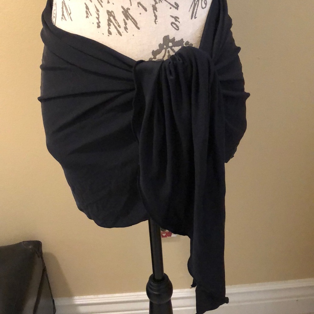 🌊 Sarong to tie over swim suits about 6 ft narrows to tie up